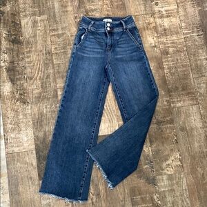 AVARA Women's Blue Jeans